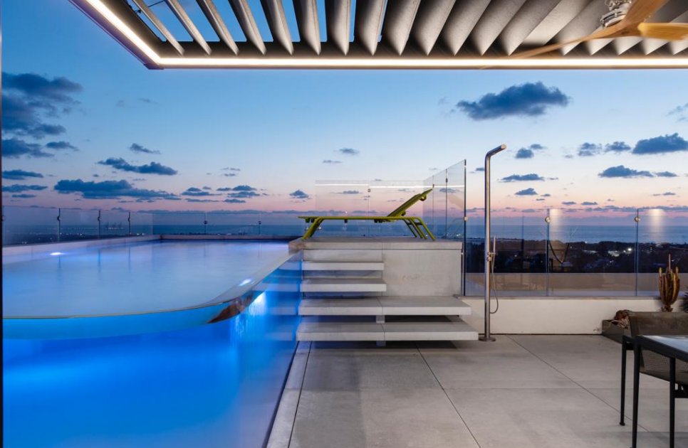 Penthouse Sezz_vila_648_403956_9mvgNZc.jpg