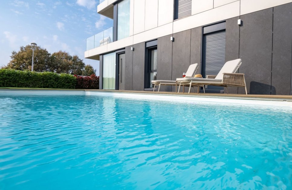 מיקונוס על הים